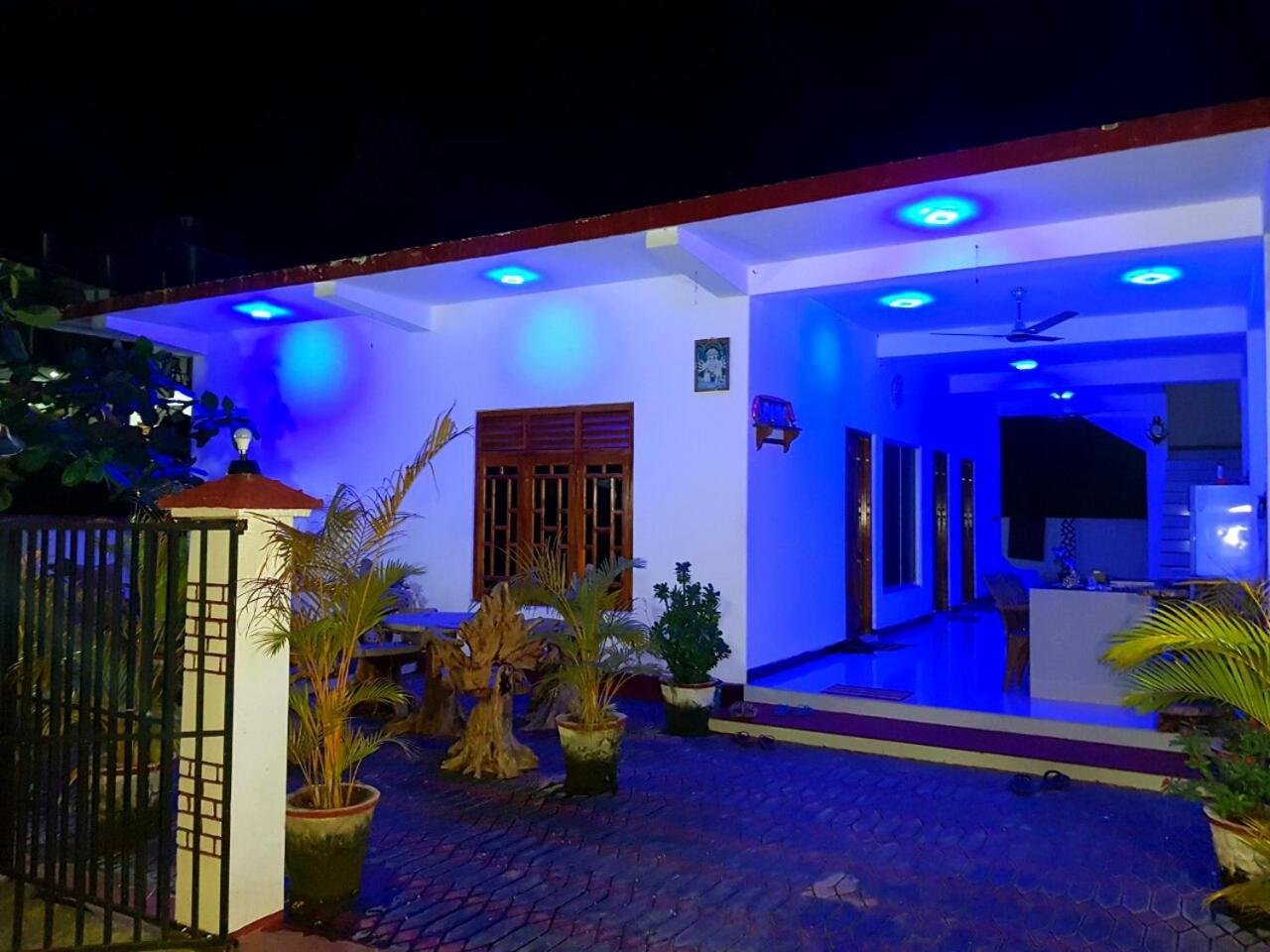Hilton Cottage Triquinimale Exterior foto